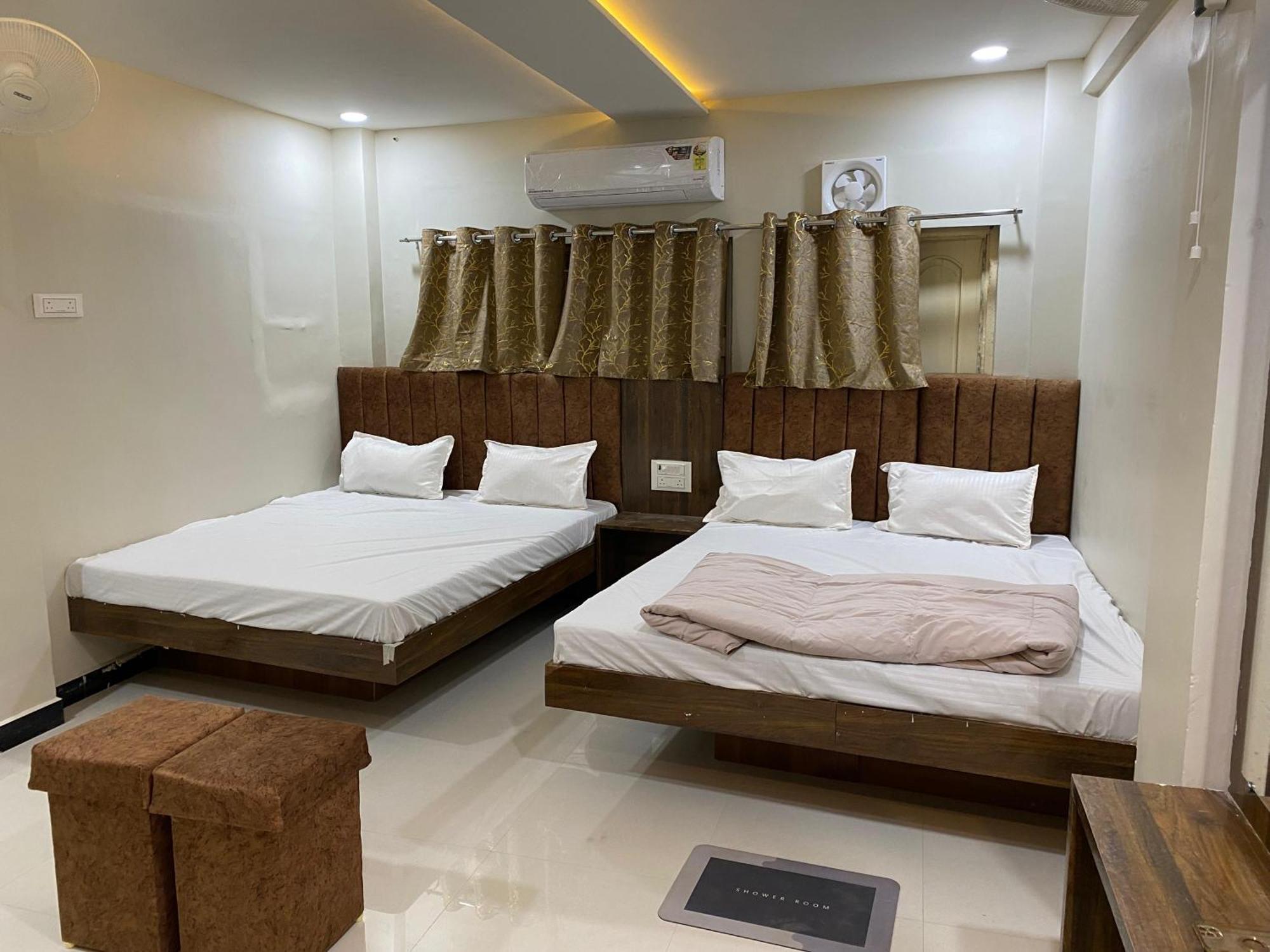 Hotel Super Palace Ujjain Ngoại thất bức ảnh