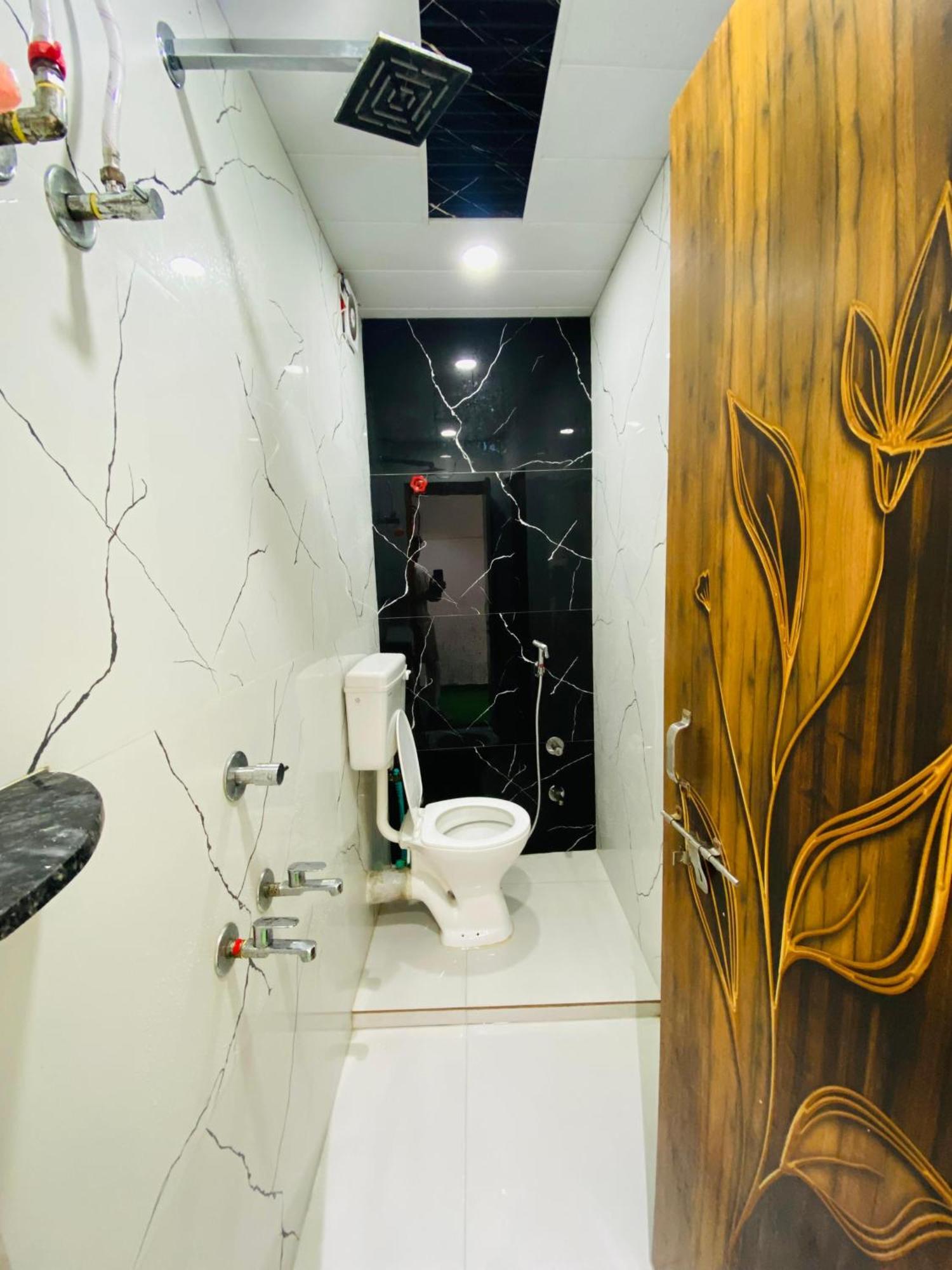Hotel Super Palace Ujjain Ngoại thất bức ảnh